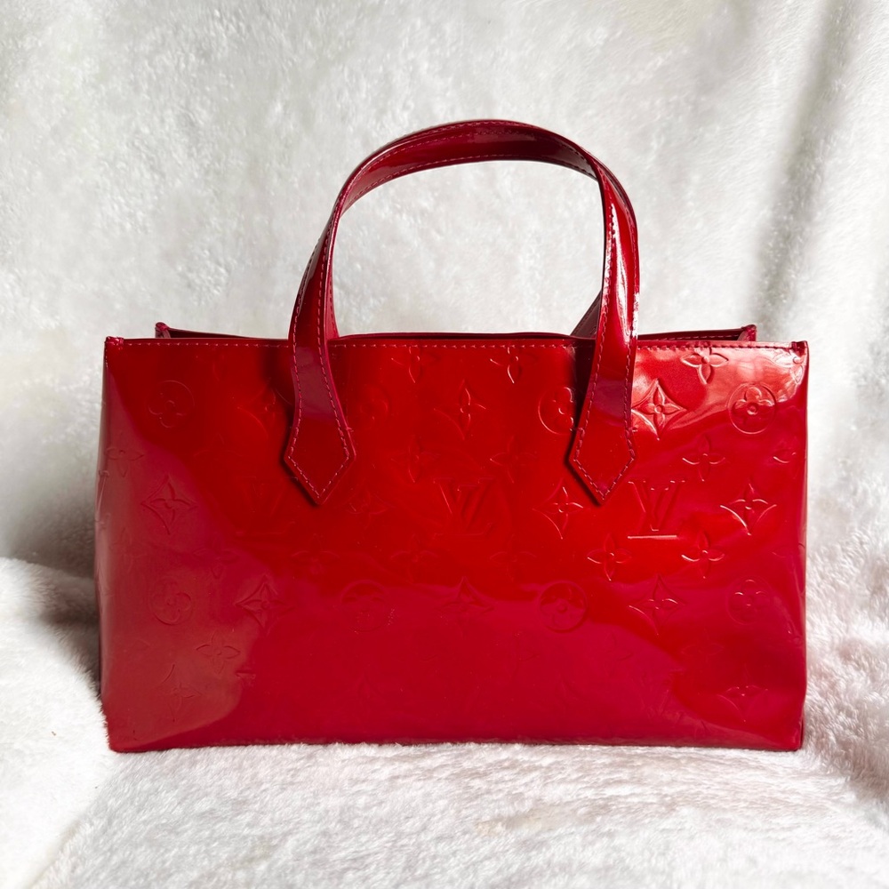 Louis Vuitton Wilshire Vernis PM Bag - Picture 3 of 13